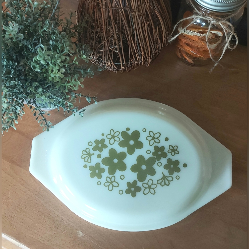 Vintage Pyrex Spring Blossom Green Daisy Lid - Replacement Lid